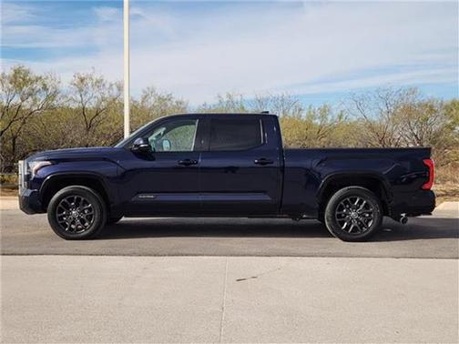 2023 Toyota Tundra Platinum