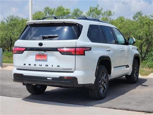 2025 Toyota Sequoia Platinum