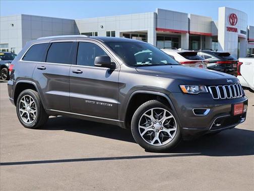 2018 Jeep Grand Cherokee Sterling Edition