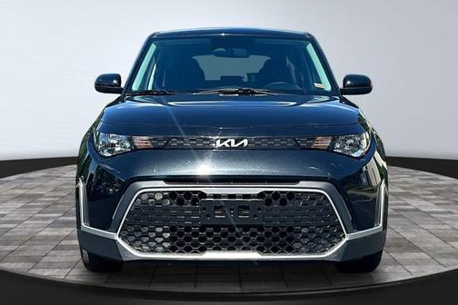 Black 2024 Kia Soul LX