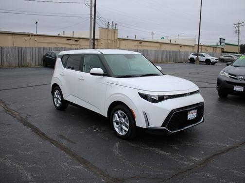 2024 Kia Soul LX