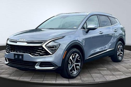 Silver 2025 Kia Sportage EX
