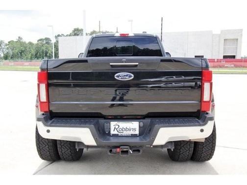 2022 Ford F-350 Lariat Super Duty