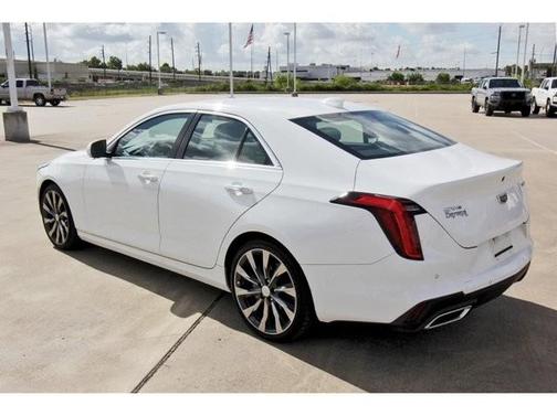 2023 Cadillac CT4 Luxury