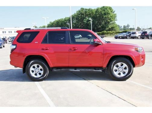 2022 Toyota 4Runner SR5