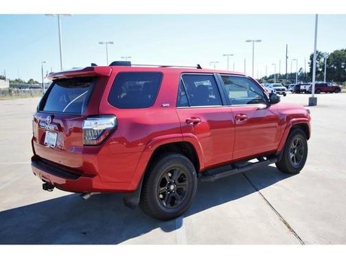 2022 Toyota 4Runner SR5