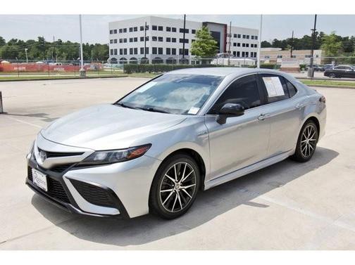 2021 Toyota Camry Hybrid SE