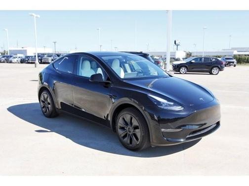 2025 Tesla Model Y Long Range