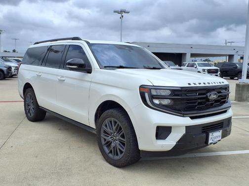 White 2025 Ford Expedition Max Platinum