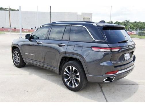 2022 Jeep Grand Cherokee Overland