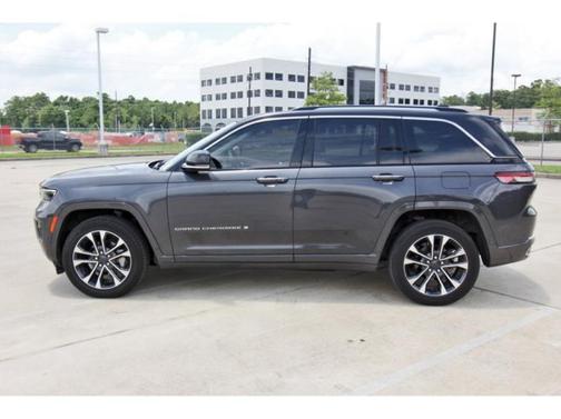2022 Jeep Grand Cherokee Overland