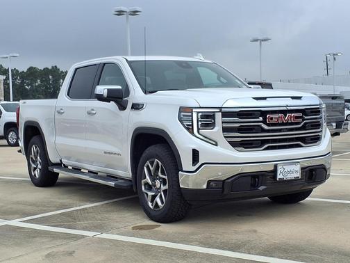 White 2023 GMC Sierra 1500 SLT