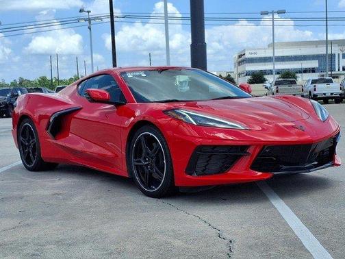 Red 2022 Chevrolet Corvette Stingray w/2LT