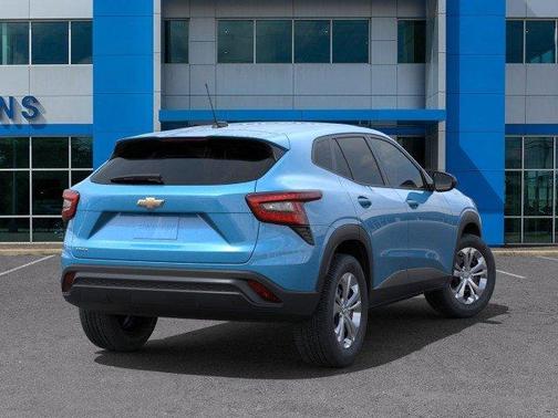 2025 Chevrolet Trax LS