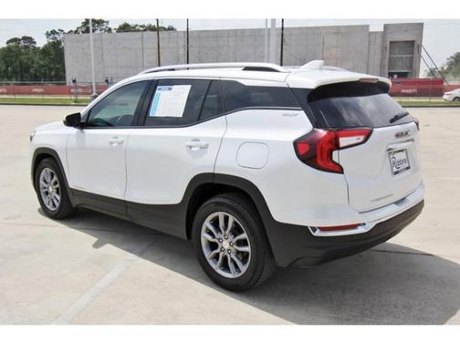 2022 GMC Terrain SLT