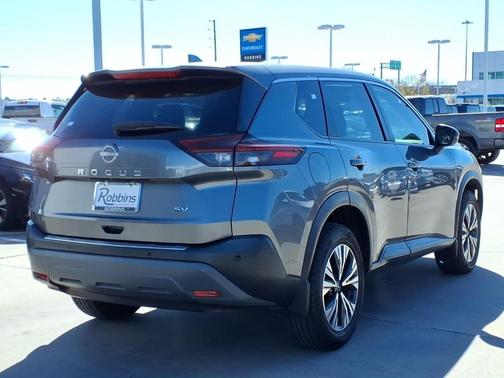 2022 Nissan Rogue SV
