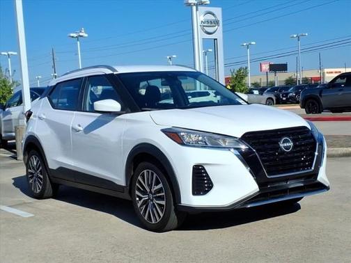 2022 Nissan Kicks SV