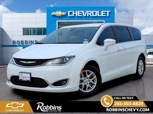 2020 Chrysler Pacifica Touring