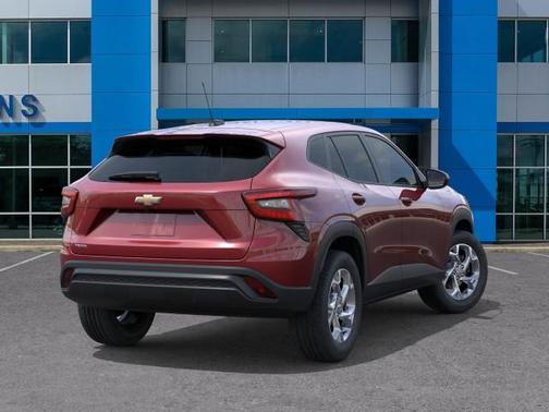 2025 Chevrolet Trax LS