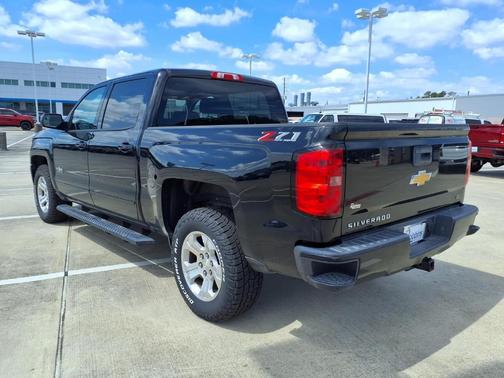 Black 2018 Chevrolet Silverado 1500 LT
