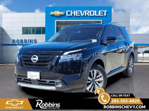 2023 Nissan Pathfinder SL