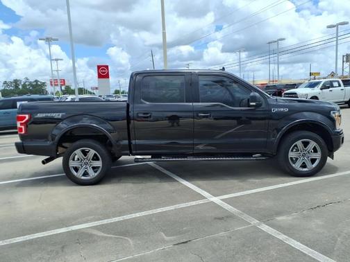 Black 2019 Ford F-150 XLT