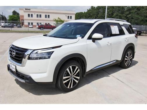 2024 Nissan Pathfinder Platinum