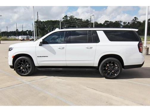2024 Chevrolet Suburban RST