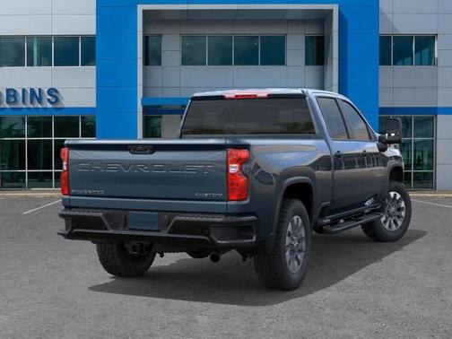 2026 Chevrolet Silverado 2500 Custom