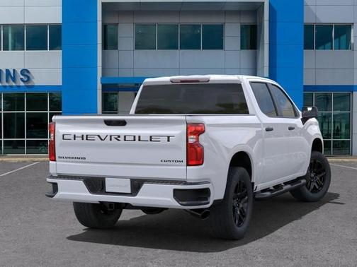 2025 Chevrolet Silverado 1500 Custom