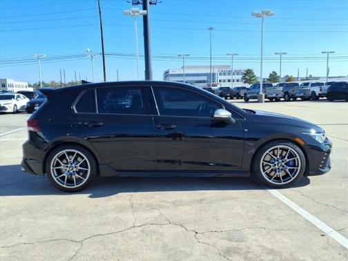 2022 Volkswagen Golf R 2.0T