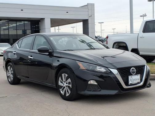 2022 Nissan Altima 2.5 S