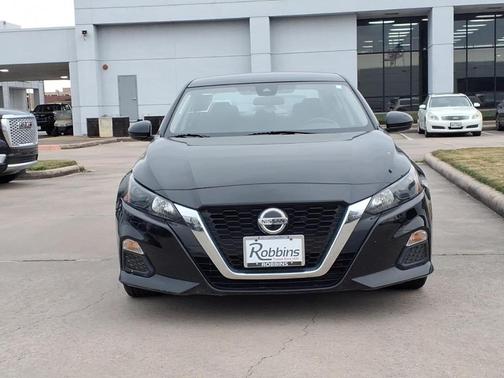 2022 Nissan Altima 2.5 S