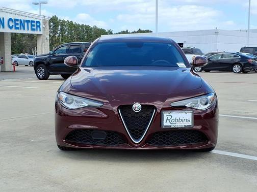 2019 Alfa Romeo Giulia Base