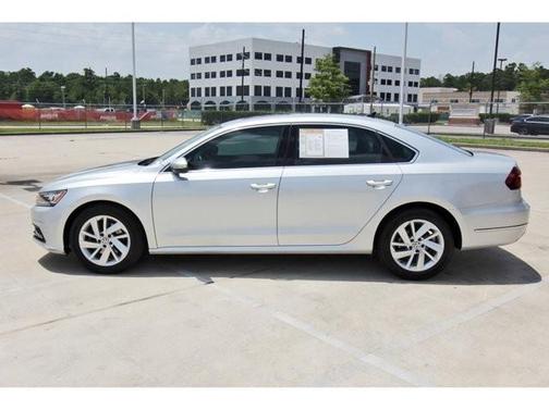 2018 Volkswagen Passat 2.0T SE