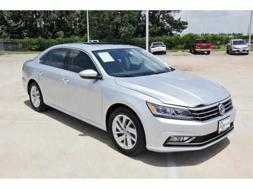 2018 Volkswagen Passat 2.0T SE
