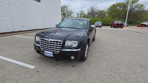 2008 Chrysler 300C Base