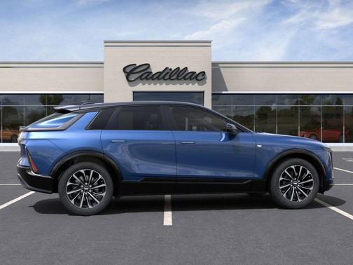 2025 Cadillac LYRIQ Sport