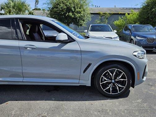 2022 BMW X4