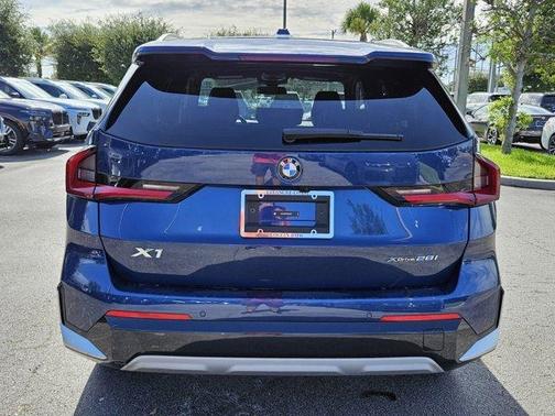 2024 BMW X1