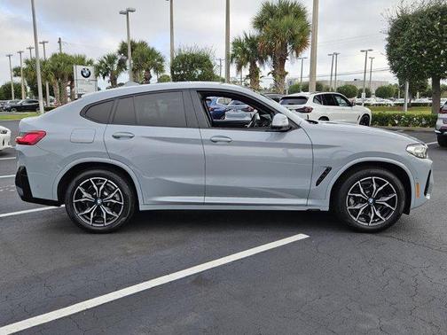 2022 BMW X4 