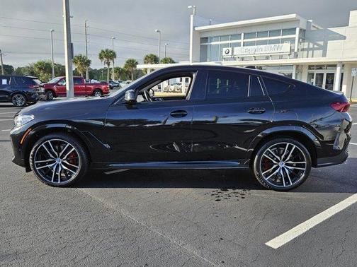 2023 BMW X6 
