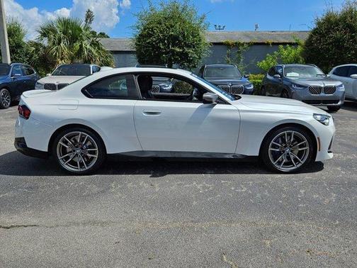 2022 BMW M240