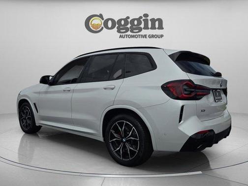 Mineral White Metallic 2023 BMW X3