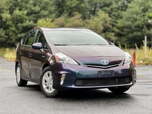 2012 Toyota Prius v Two