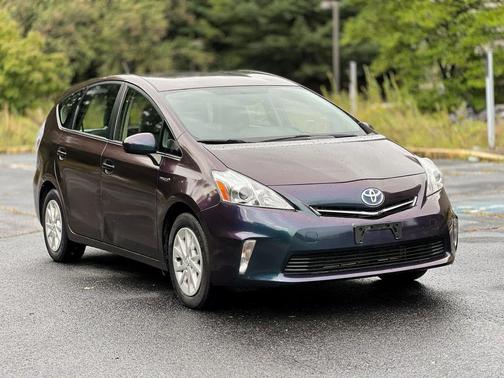 2012 Toyota Prius v Two