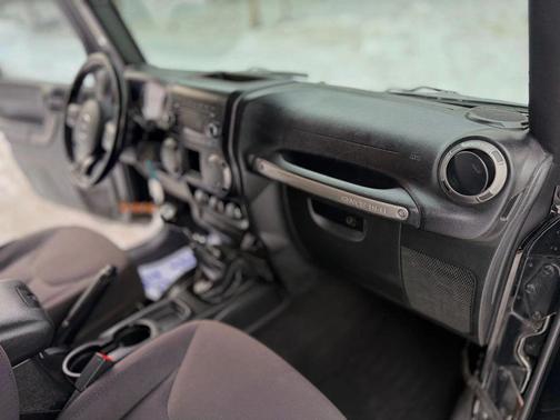 2015 Jeep Wrangler Sport