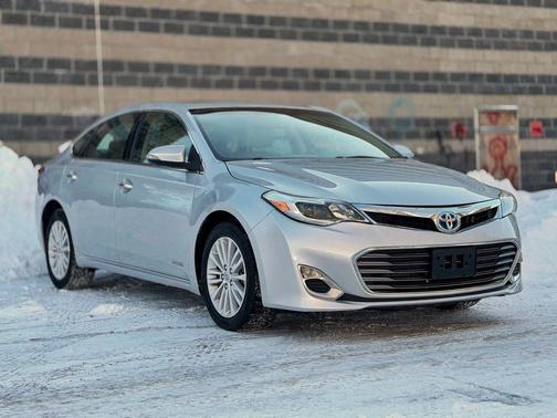 2013 Toyota Avalon Hybrid XLE Premium