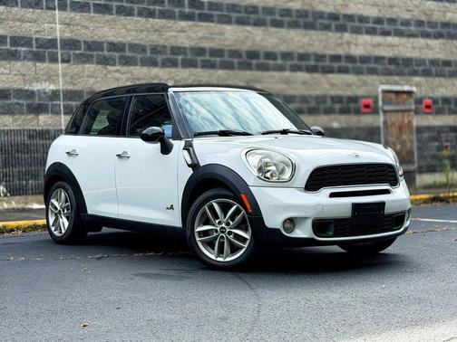 2012 MINI Cooper S Countryman Base