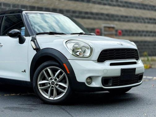 2012 MINI Cooper S Countryman Base
